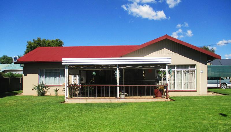 4 Bedroom Property for Sale in Hospitaalpark Free State